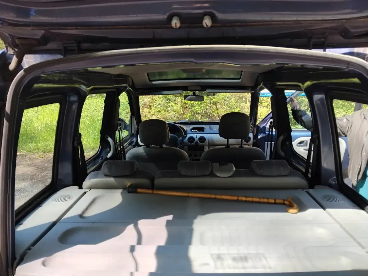 Second-hand Renault Kangoo 75 CP (55 kW) 2004 Monovolum