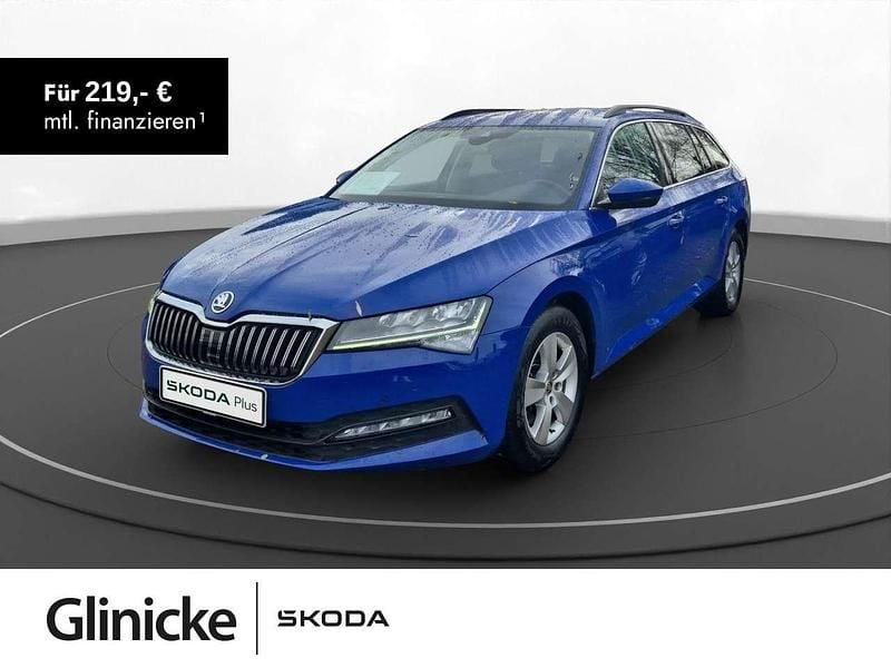 Blau Gebraucht 2022 Skoda Superb Kombi | 23.480 € (Guter Preis) - Bild 1/3