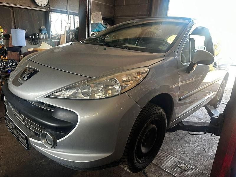 Silber Gebraucht 2006 Peugeot 207 | 1.290 € (Superpreis) - Bild 1/4