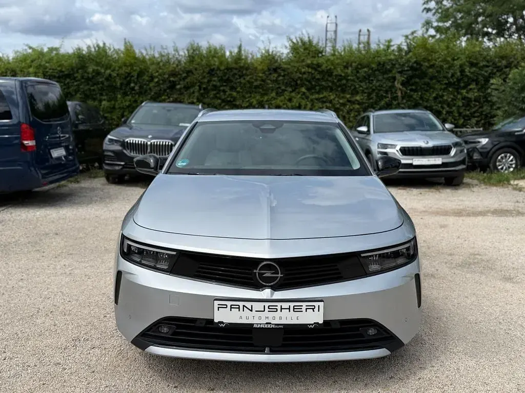 Gebraucht Opel Astra Elegance 131 PS (96 kW) 2024 Kristall silber metallic Kleinwagen