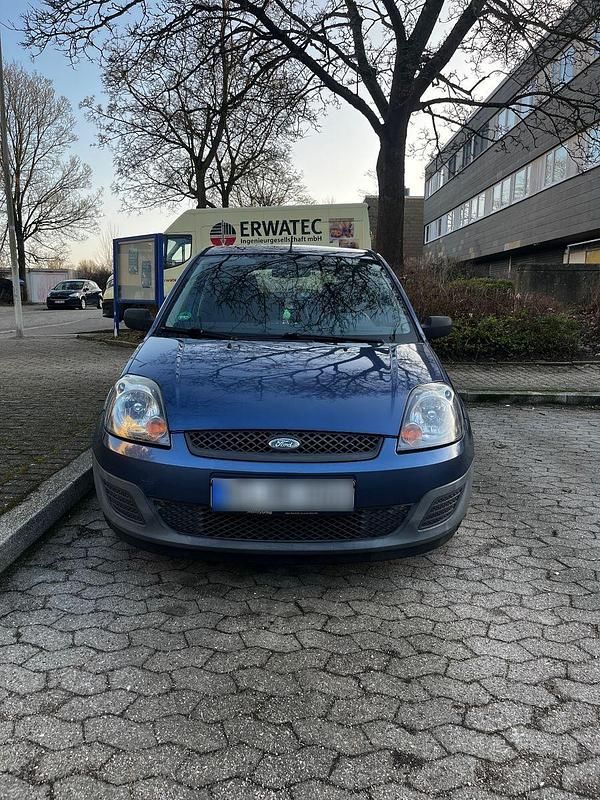 Gebraucht Ford Fiesta 60 PS (44 kW) 2006 Blau Kleinwagen