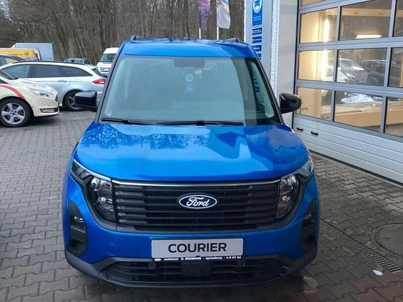 Gebraucht Ford Tourneo Courier Titanium 125 PS (91 kW) 2024 Blau Van / Kleinbus