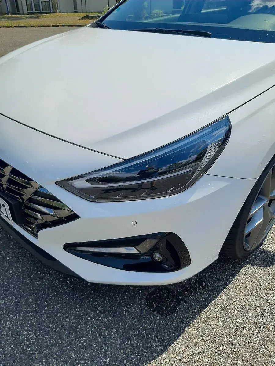 Gebraucht Hyundai i30 Trend 160 PS (117 kW) 2023 Weiß Limousine