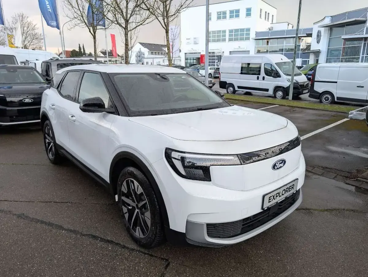 Neu Ford Explorer Extended Range 210 kW (286 PS) 2026 Frost weiß SUV