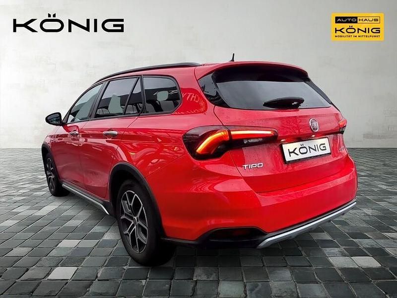Gebraucht Fiat Tipo Red 131 PS (96 kW) 2023 Rot Kombi