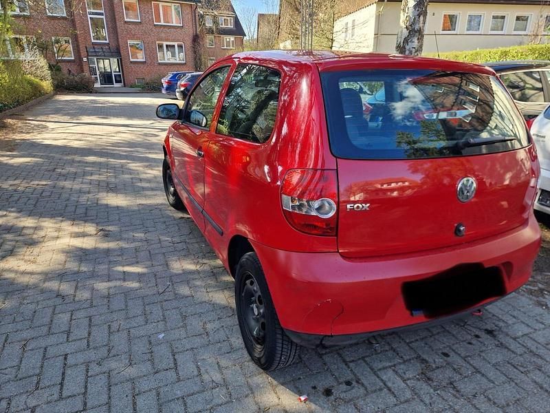 Gebraucht VW Fox 55 PS (40 kW) 2006 Rot Kleinwagen