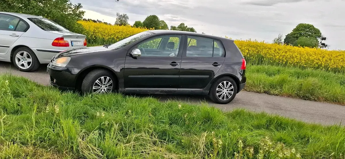 Gebraucht VW Golf V 72 PS (52 kW) 2004 Schwarz Kleinwagen