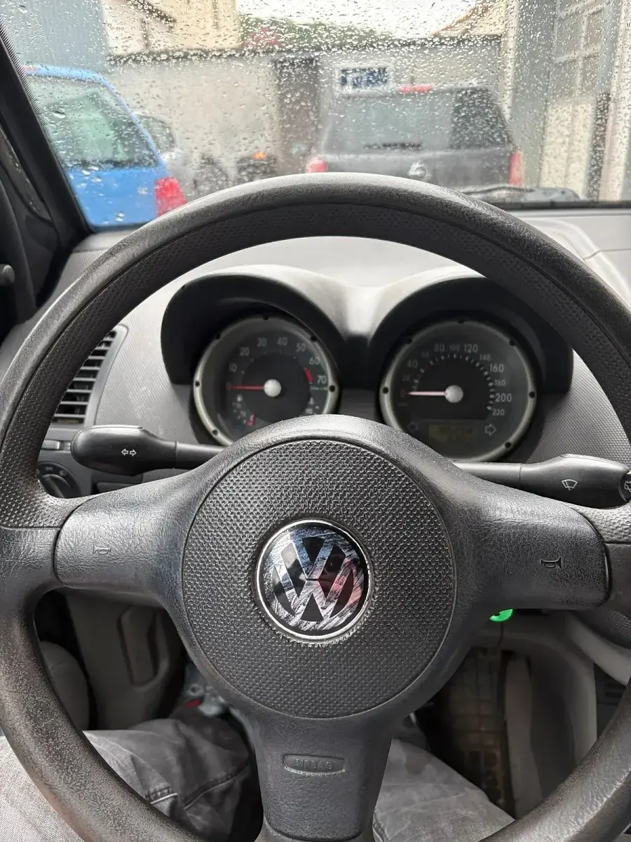 Brugt VW Lupo 50 HK (36 kW) 2001 Sort Hatchback