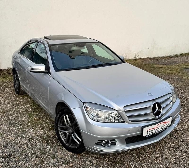 Silber Gebraucht 2011 Mercedes C220 Limousine | 10.300 € (Guter Preis) - Bild 1/4
