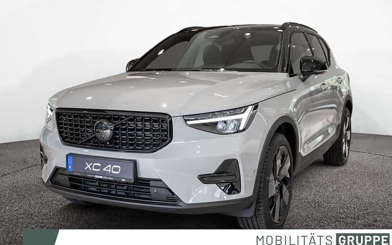 Grau Neu 2025 Volvo XC40 Plus SUV | 51.470 € - Bild 1/4