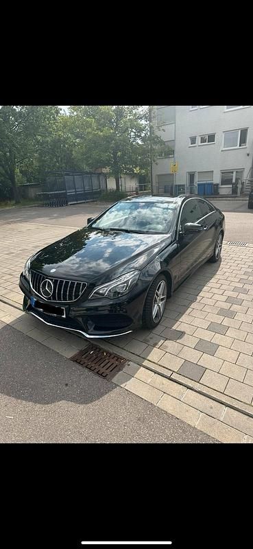 Schwarz Gebraucht 2015 Mercedes E350 Coupé | 22.999 € (Fairer Preis) - Bild 1/4