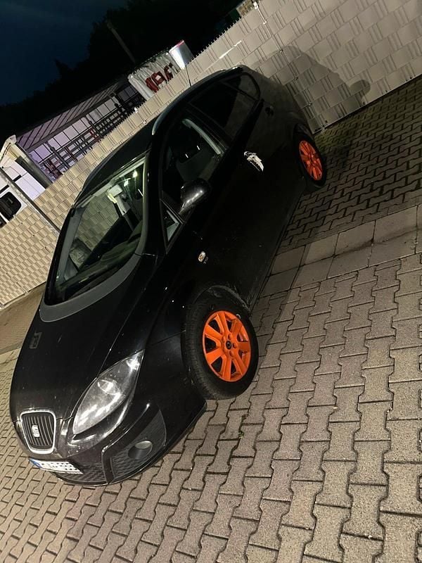 Schwarz Gebraucht 2009 Seat Altea XL Van / Kleinbus | 3.500 € (Guter Preis) - Bild 1/3