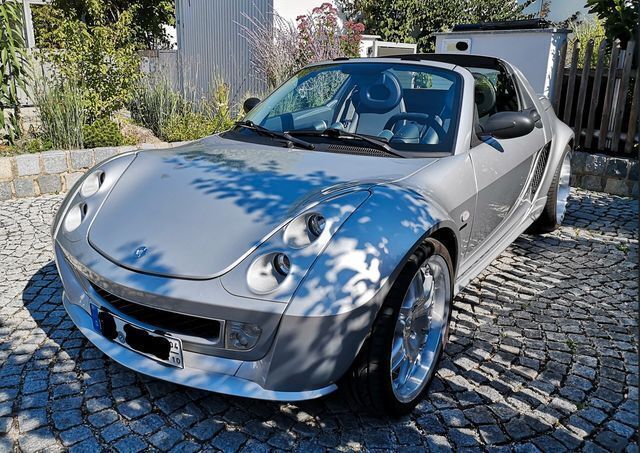 Silber Gebraucht 2007 Smart Roadster Brabus Xclusive Cabrio | 17.500 € (Teuer) - Bild 1/4
