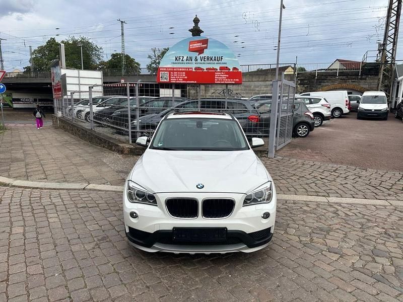 Weiß Gebraucht 2014 BMW X1 Advantage SUV | 8.490 € (Superpreis) - Bild 1/4