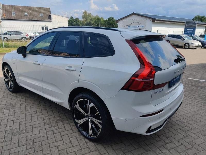 Gebraucht Volvo XC60 Plus 349 PS (256 kW) 2024 Weiß SUV
