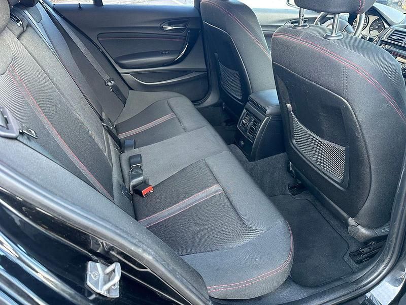 Gebraucht BMW 120 Sport Line 190 PS (139 kW) 2016 Schwarz Kleinwagen