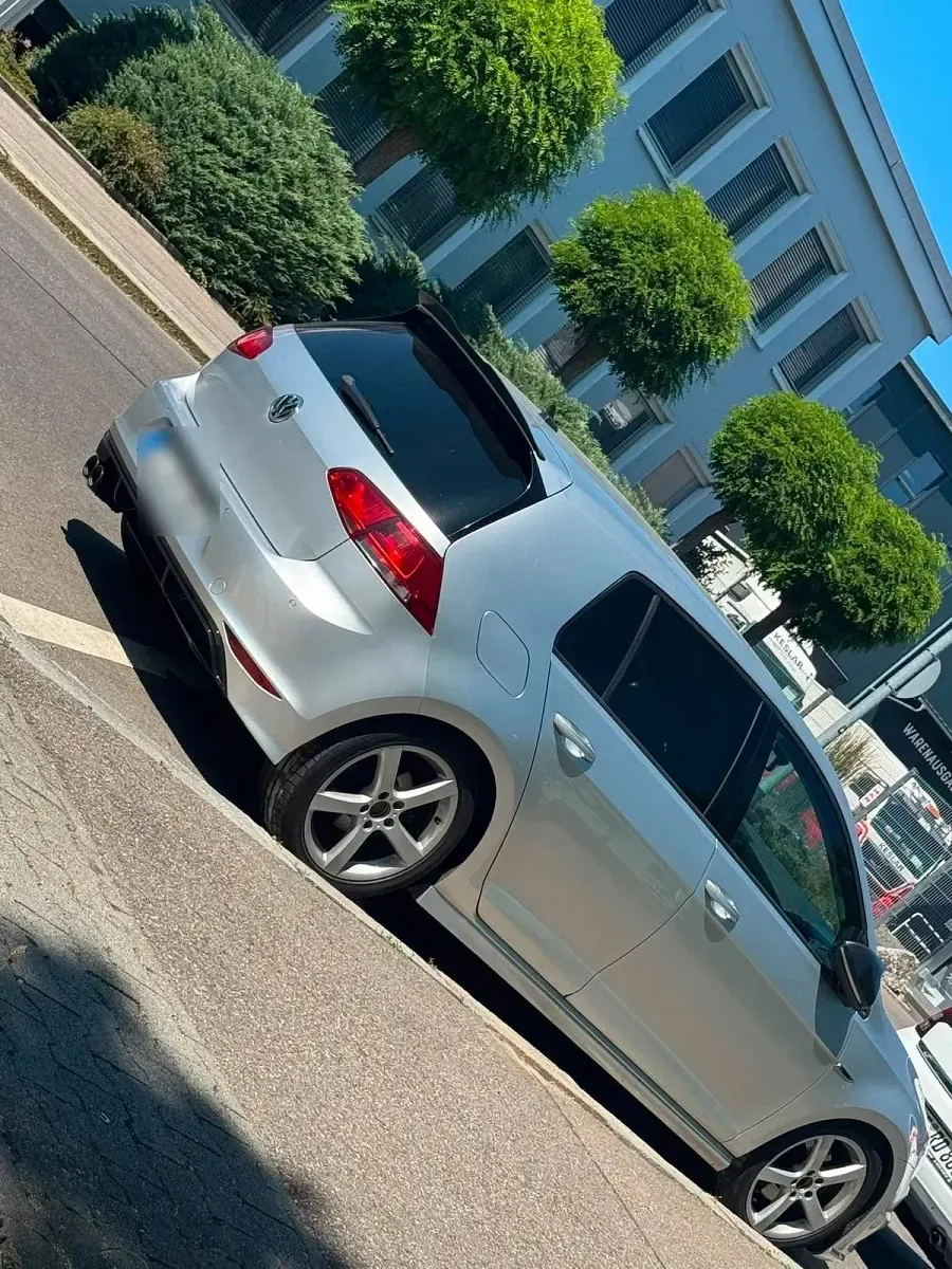 Gebraucht VW Golf VII R-line 150 PS (110 kW) 2015 Silber Limousine