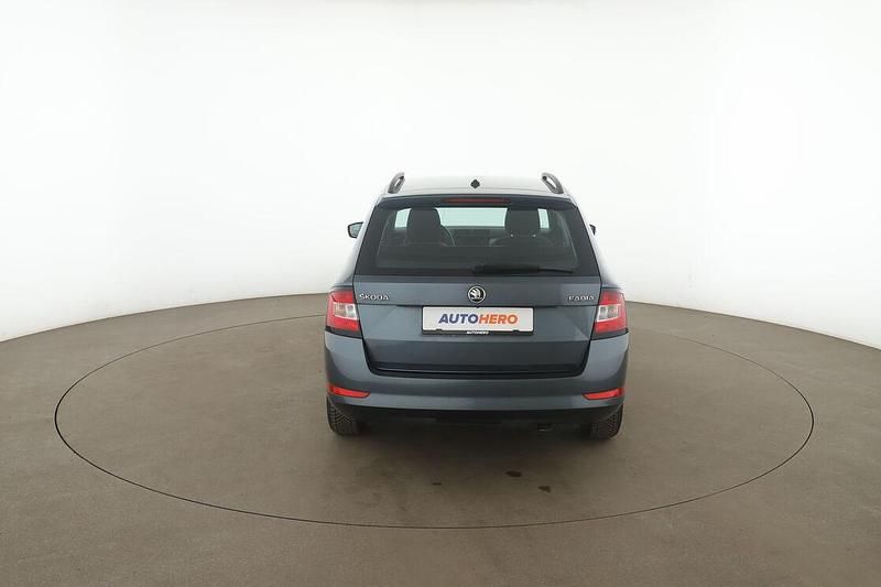 Gebraucht Skoda Fabia Ambition 2019 Grau Kombi