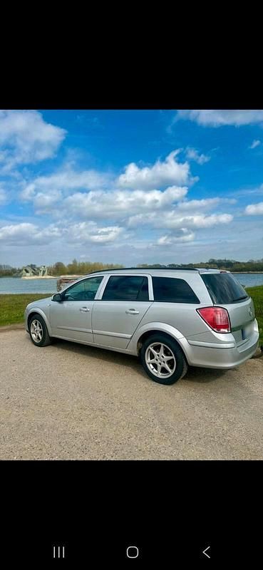 Gebraucht Opel Astra 100 PS (73 kW) 2008 Grau Kombi