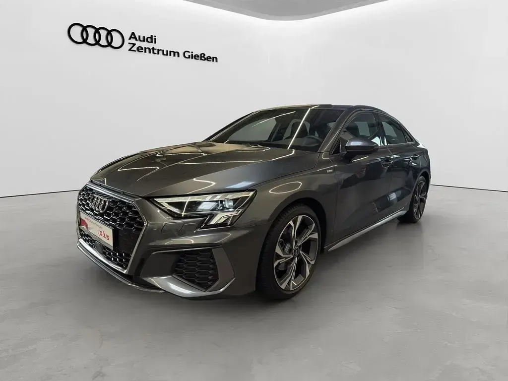 Gebraucht Audi A3 S-Line 150 PS (110 kW) 2023 Daytonagrau perleffekt Limousine