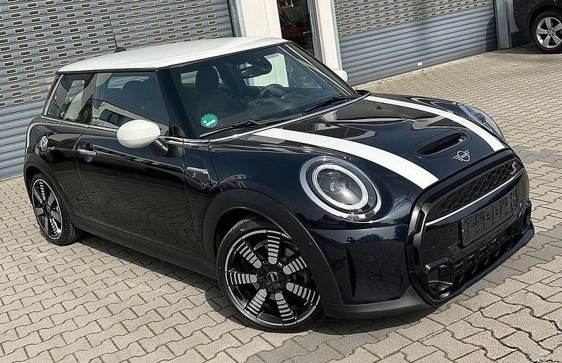Second-hand Mini Cooper S 178 CP (130 kW) 2022 Negru Hatchback