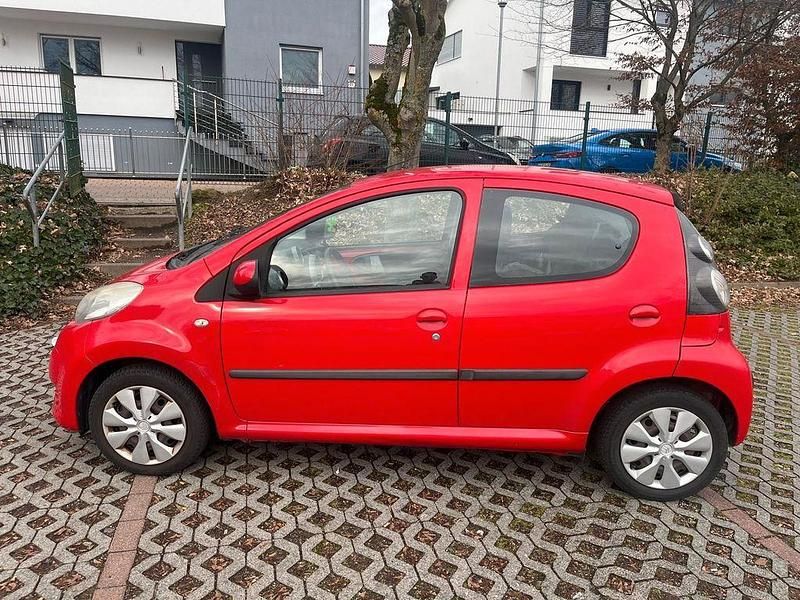 Gebraucht Citroën C1 Chic 68 PS (50 kW) 2010 Rot Kleinwagen