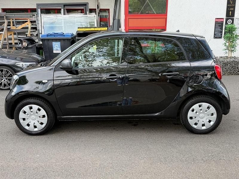 Usado Smart ForFour 71 HP (52 kW) 2018 Preto Citadino