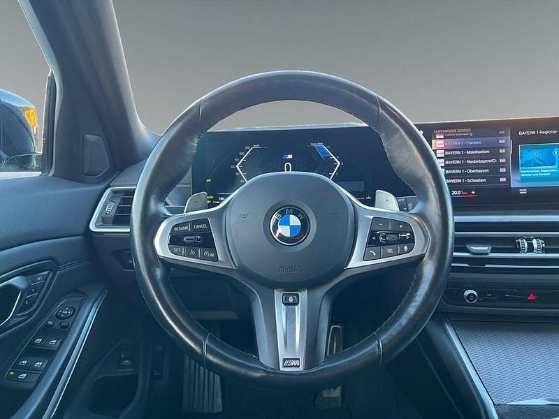 Gebraucht BMW 320 M Sport 190 PS (139 kW) 2023 Grau Limousine