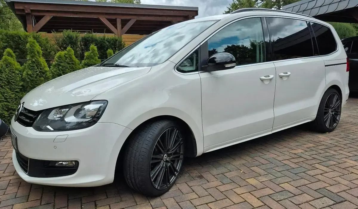 Gebraucht VW Sharan 177 PS (130 kW) 2013 Weiß Van / Kleinbus