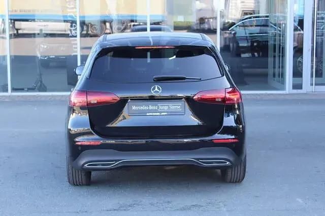 Gebraucht Mercedes B220 Progressive 190 PS (139 kW) 2025 Schwarz Kleinwagen