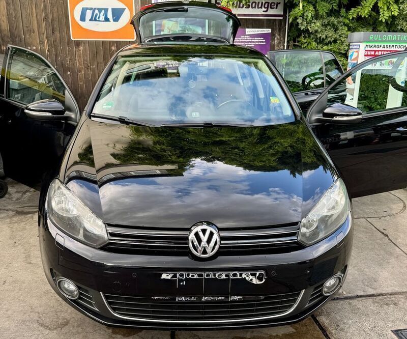 Schwarz Gebraucht 2011 VW Golf VI Style Limousine | 7.499 € (Fairer Preis) - Bild 1/4