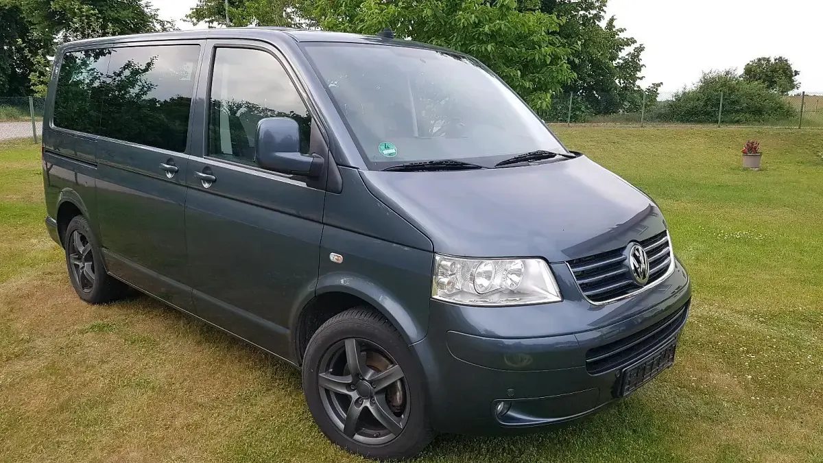 Gebraucht VW Multivan Startline 133 PS (97 kW) 2008 Grau Van / Kleinbus