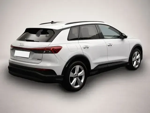 Gebraucht Audi Q4 e-tron 210 kW (286 PS) 2025 Weiß SUV