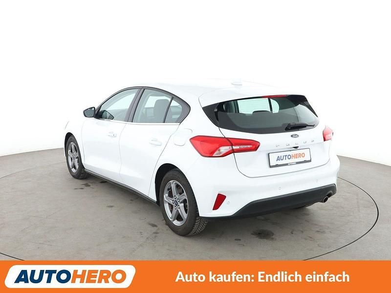 Gebraucht Ford Focus Cool & Connect 120 PS (88 kW) 2019 Weiß Limousine