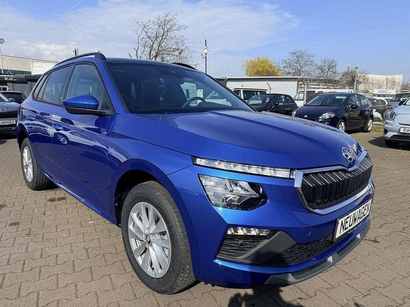 Neu Skoda Kamiq Selection 116 PS (85 kW) 2026 Race blau SUV