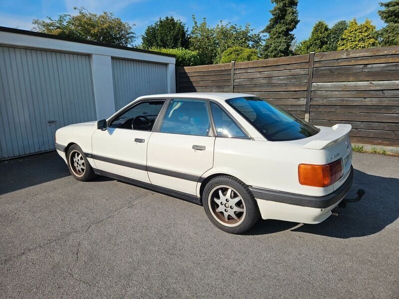 Weiß Gebraucht 1989 Audi 80 Limousine | 3.049 € - Bild 1/4