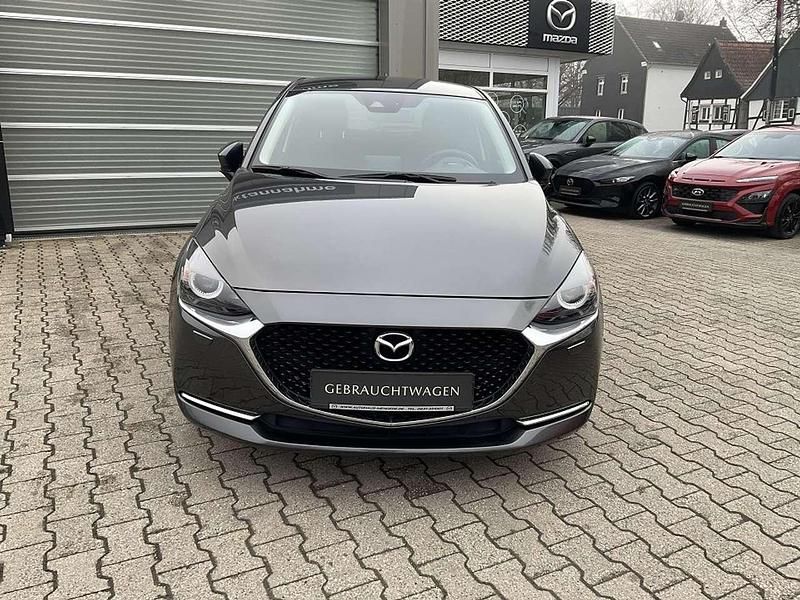 Machine gray (metallic) Gebraucht 2022 Mazda 2 Sky Kleinwagen | 16.990 € (Fairer Preis) - Bild 1/4