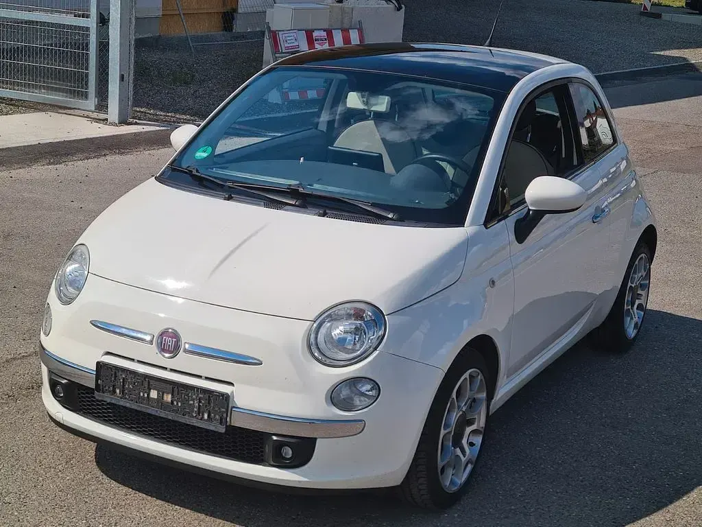 Gebraucht Fiat 500 Lounge 86 PS (63 kW) 2012 Weiß Kleinwagen