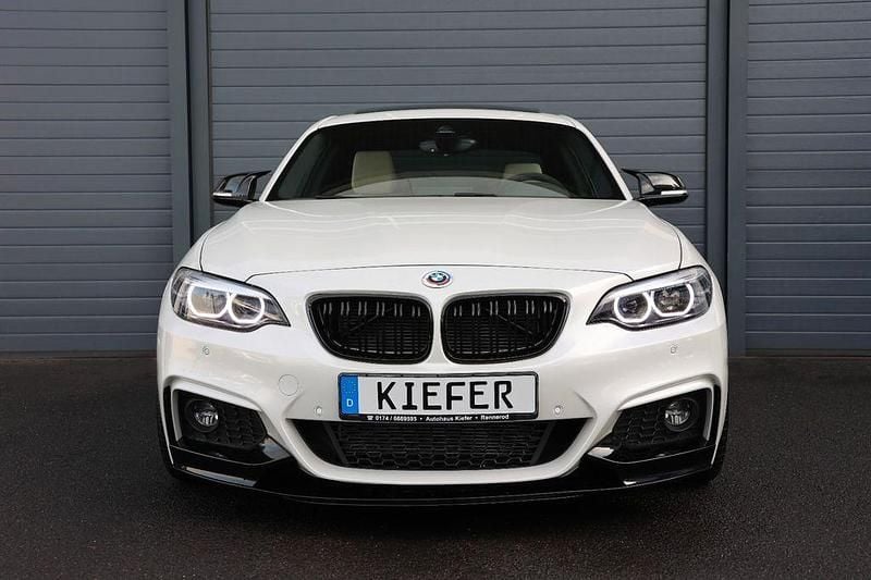 Gebraucht BMW 230 Performance 252 PS (185 kW) 2019 Weiß Coupé