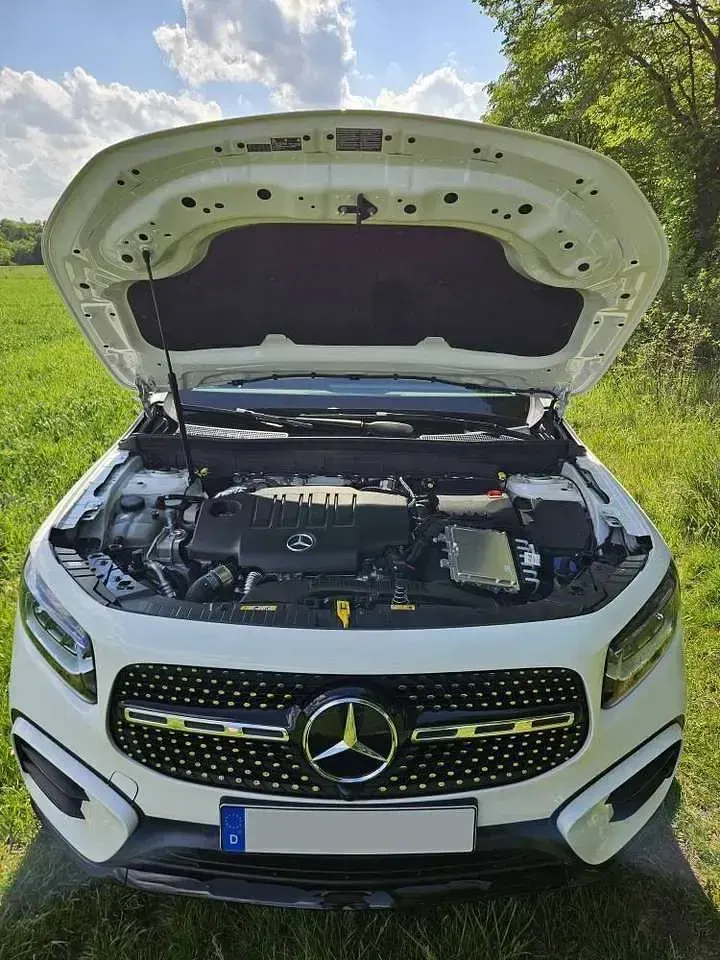 Gebraucht Mercedes GLB220 Advanced Plus 190 PS (139 kW) 2025 Weiß SUV