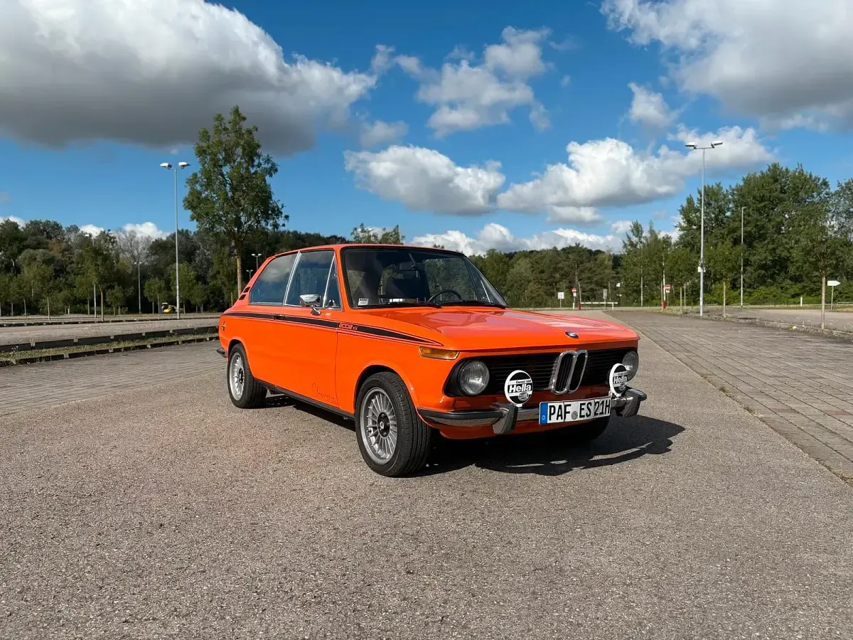 Gebraucht BMW 2002 136 PS (100 kW) 1973 Orange Limousine