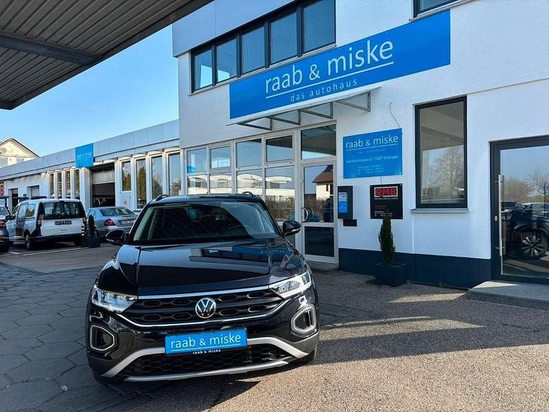 Gebraucht VW T-Roc Move 150 PS (110 kW) 2024 Schwarz SUV