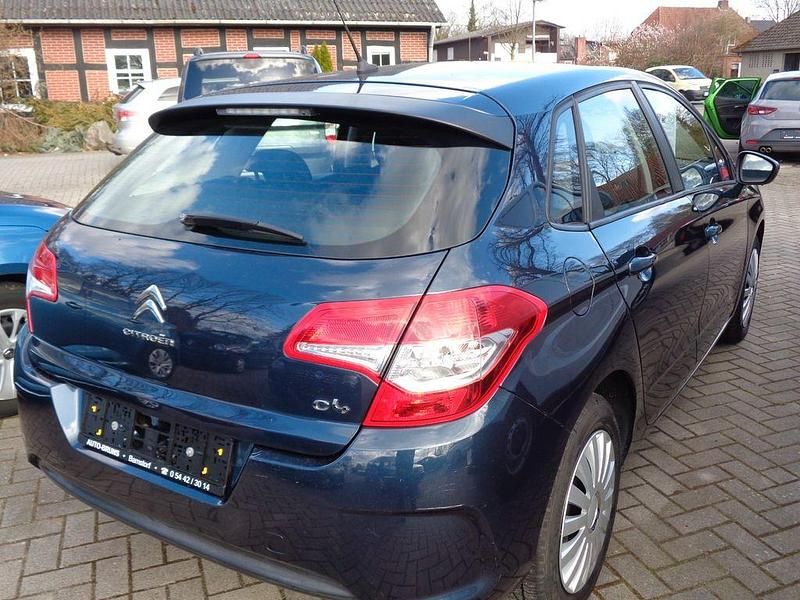 Gebraucht Citroën C4 Attraction 95 PS (69 kW) 2013 Limousine