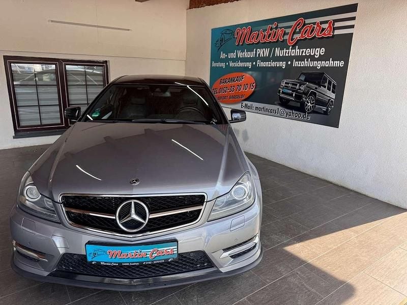 Gebraucht Mercedes C180 AMG 156 PS (114 kW) 2011 Silber Coupé