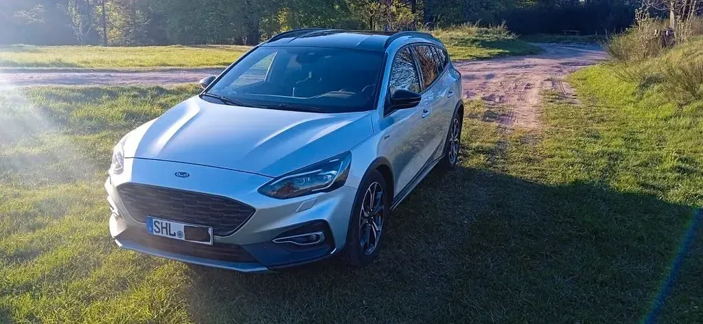 Usata Ford Focus Active 150 CV (110 kW) 2019 Argento Berlina