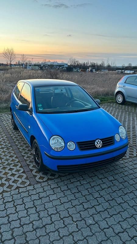 Gebraucht VW Polo 64 PS (47 kW) 2003 Blau Kleinwagen
