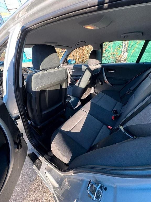 Gebraucht BMW 116 122 PS (89 kW) 2005 Grau Kleinwagen