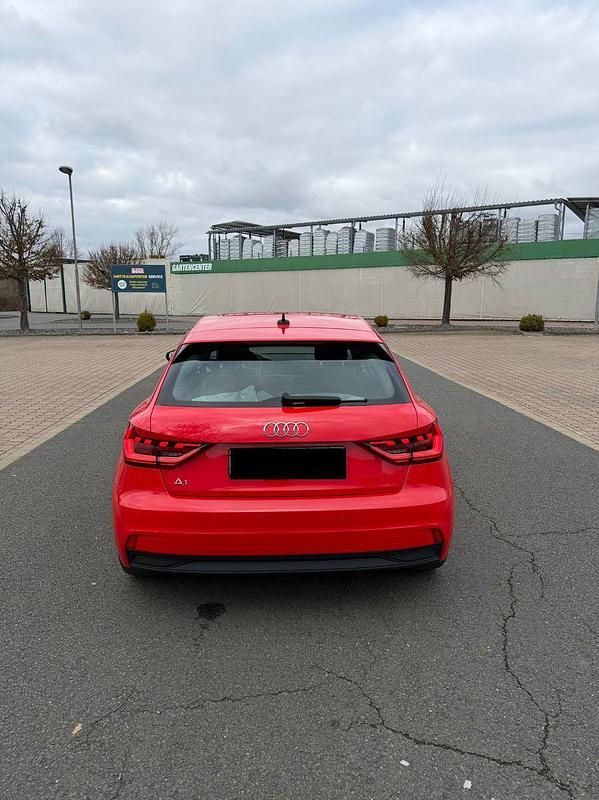 Gebraucht Audi A1 Sportback 116 PS (85 kW) 2019 Rot Kleinwagen
