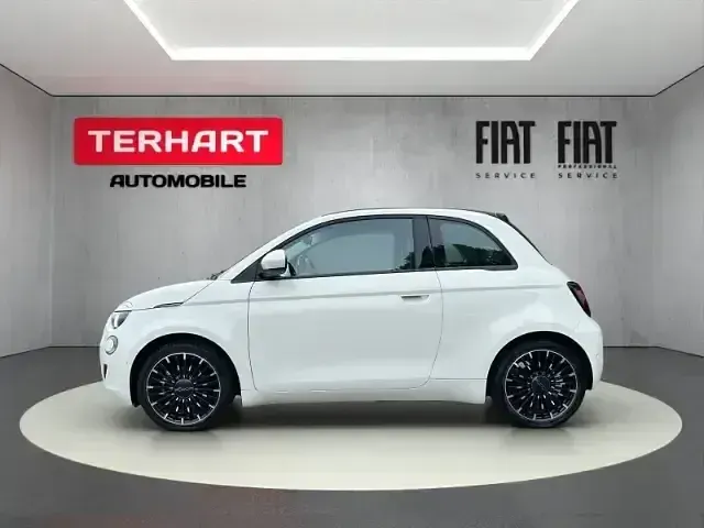 Gebraucht Fiat 500e Icon 86 kW (118 PS) 2022 Arktis weiß) (weiss Cabrio