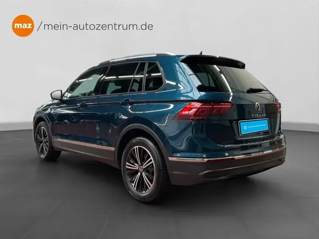 Gebraucht VW Tiguan Active 150 PS (110 kW) 2022 Nightshade blue metallic SUV
